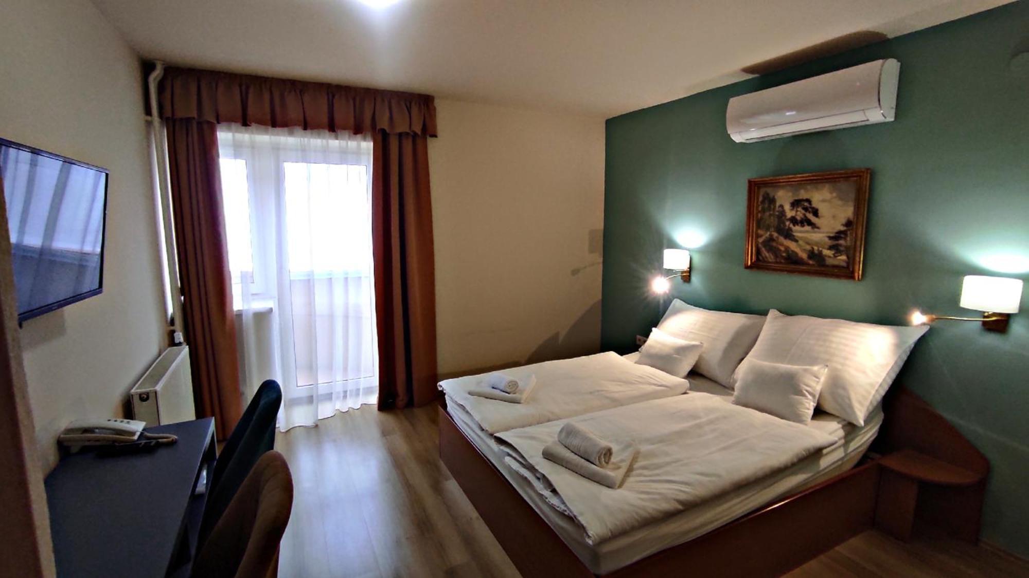 Atrium Hotel 하르카니 외부 사진
