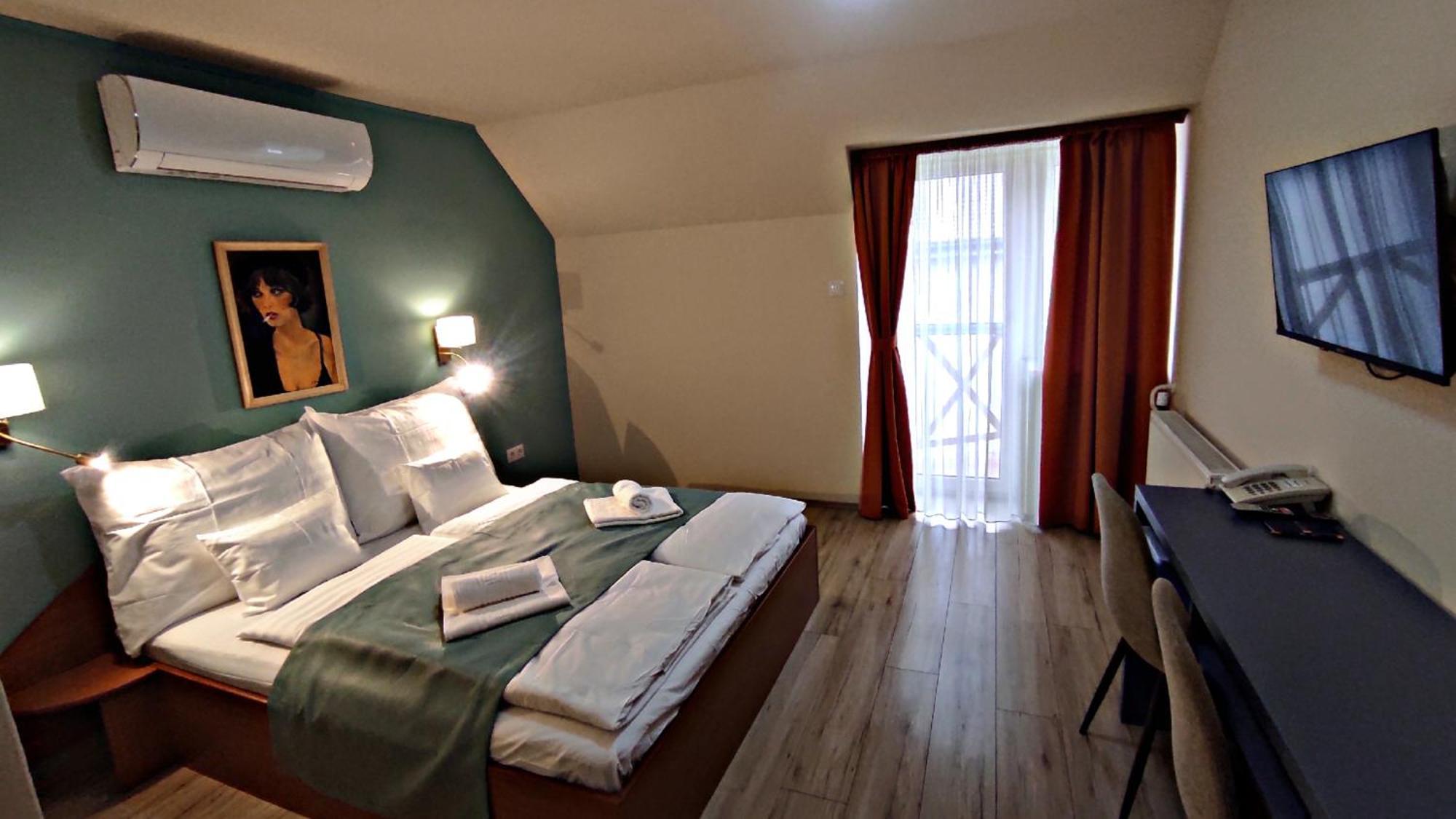 Atrium Hotel 하르카니 외부 사진